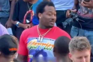 开云APP-还能认出来不？沃尔近期出席活动 身材发福明显