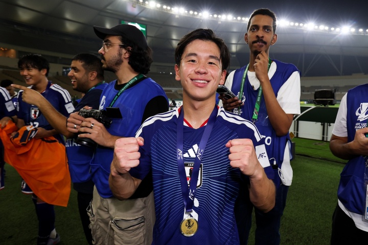 开云官网-决赛对中国远射双响的小仓幸成来自法政大学，身高167身价2.5万欧